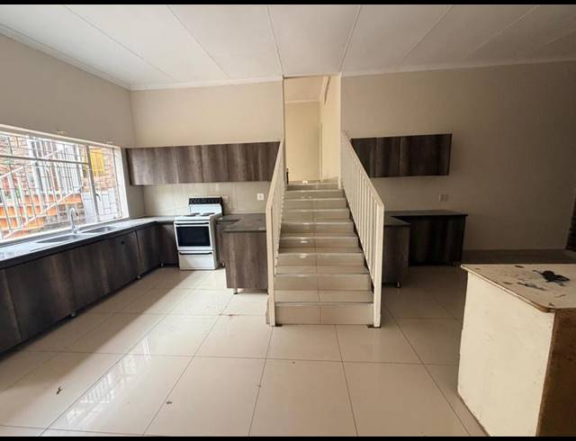 3 BEDROOM PROPERTY TO RENT IN LAUDIUM